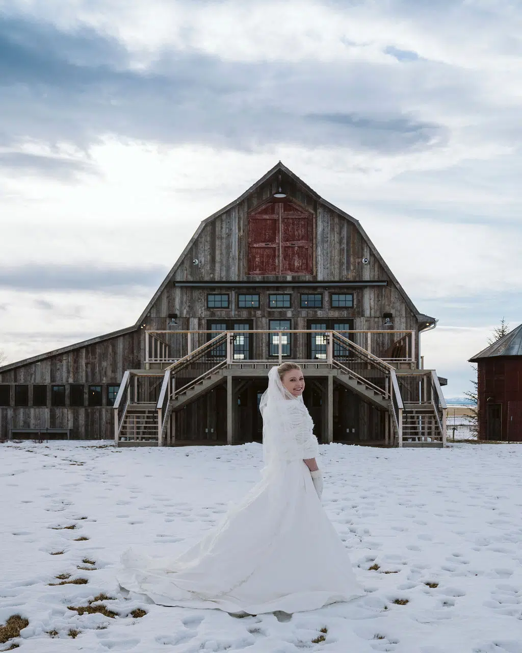 Photo Of Firelight Farm Bozeman Wedding Venue // Photo By Bozeman Wedding Photographer Charles Moll