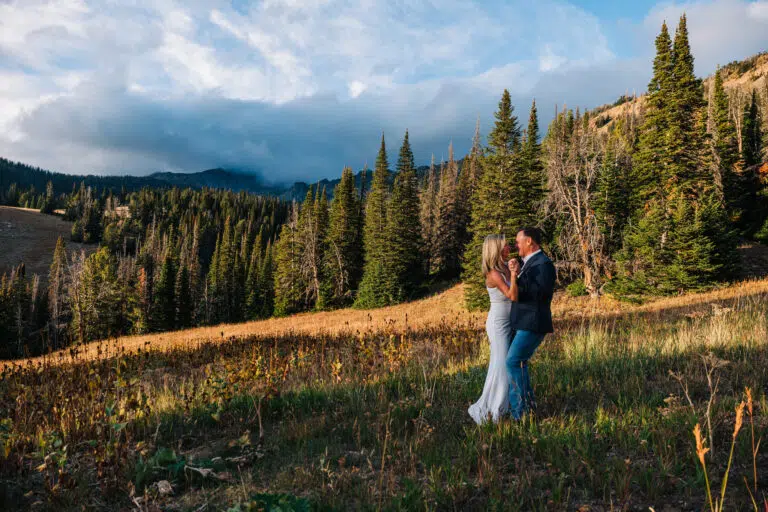 Mike And Laurie Luxury Montana Vrbo Wedding At Beehive Basin