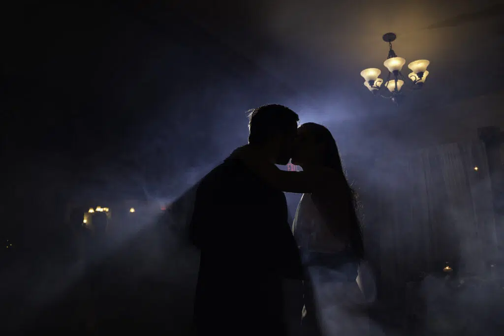 First Dance Y Documentary Wedding Photography Examples By Charles Moll Photography